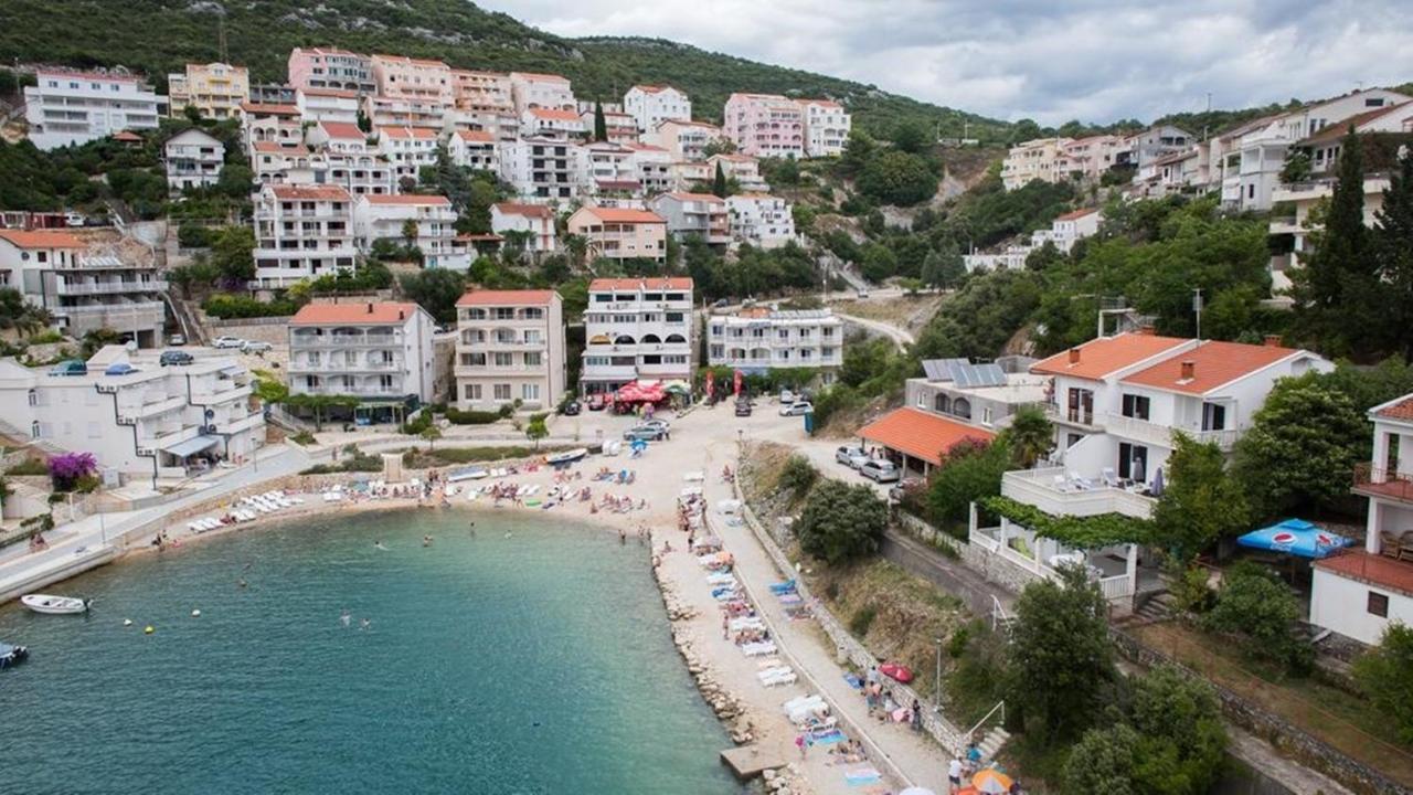 Apartments Matej Неум Экстерьер фото